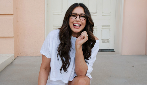 Jackie Dorman Releases ‘Modern Dating Sucks’ Dating Guide